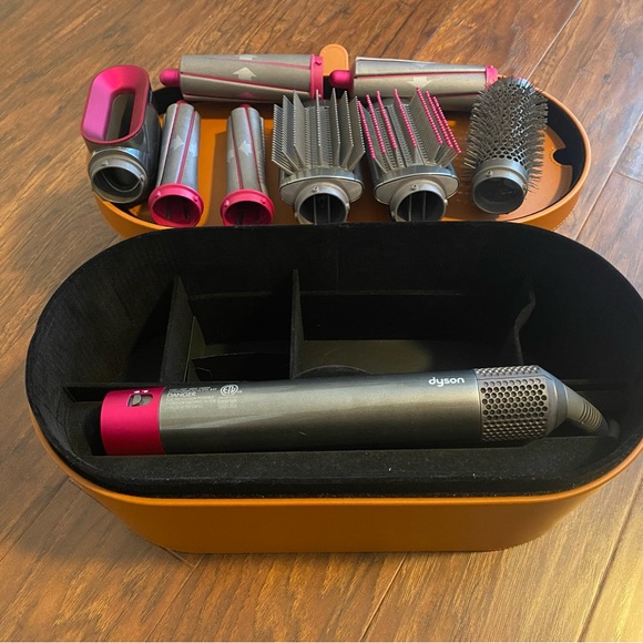 Dyson Fuchsia Airwrap Complete - Picture 4 of 6